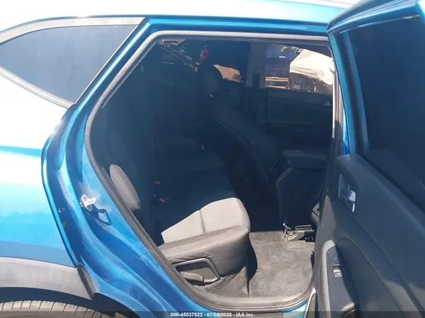 KM8J33A28HU518726 2017 HYUNDAI TUCSON - Image 8