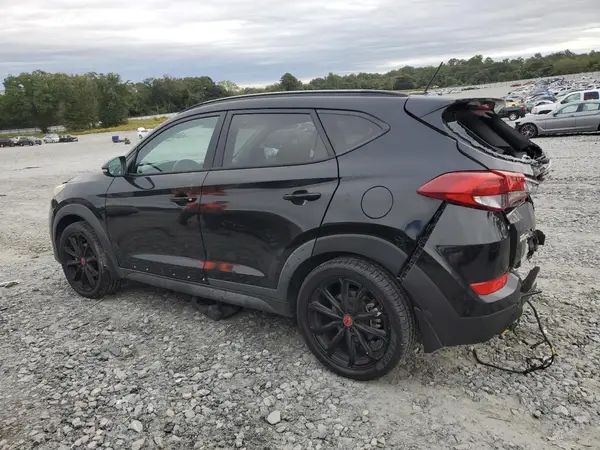 KM8J33A28HU520086 2017 HYUNDAI TUCSON - Image 2