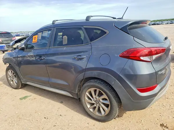 KM8J33A28HU523599 2017 HYUNDAI TUCSON - Image 2