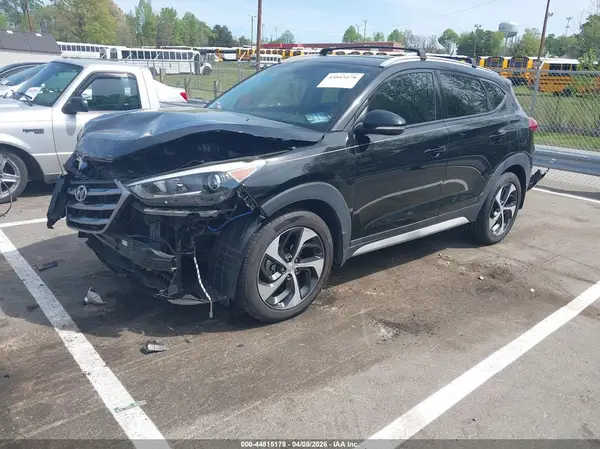 KM8J33A28HU524400 2017 HYUNDAI TUCSON - Image 2