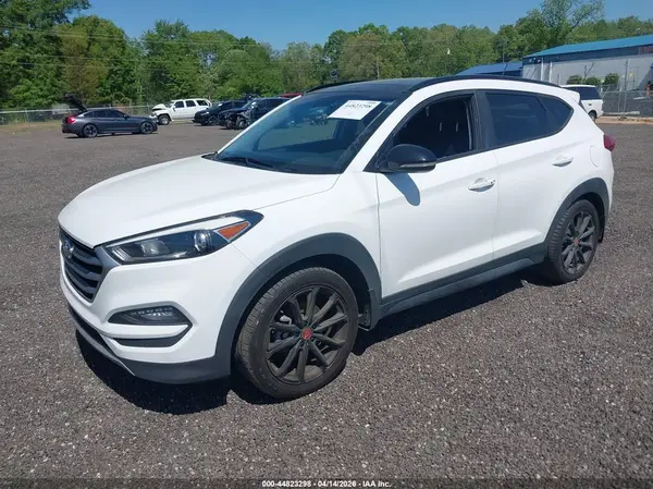 KM8J33A28HU534134 2017 HYUNDAI TUCSON - Image 2