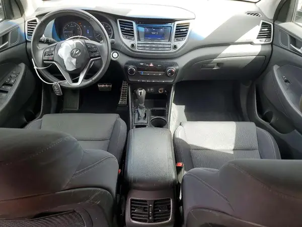 KM8J33A28HU536854 2017 HYUNDAI TUCSON - Image 8