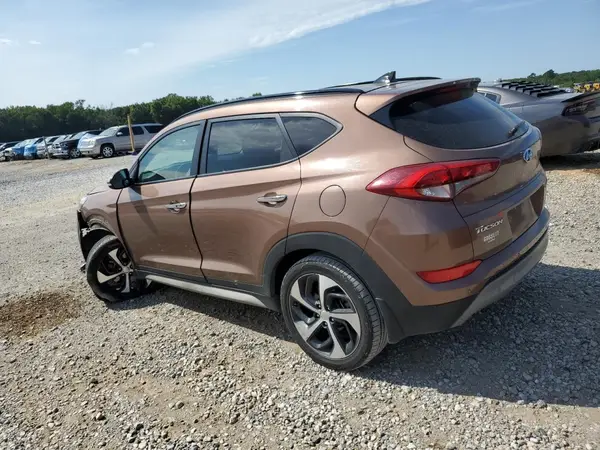 KM8J33A28HU537566 2017 HYUNDAI TUCSON - Image 2