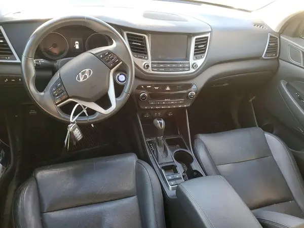 KM8J33A28HU538961 2017 HYUNDAI TUCSON - Image 8