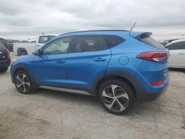 KM8J33A28HU546963 2017 HYUNDAI TUCSON - Image 2