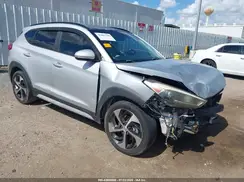 KM8J33A28HU566808 2017 HYUNDAI TUCSON
