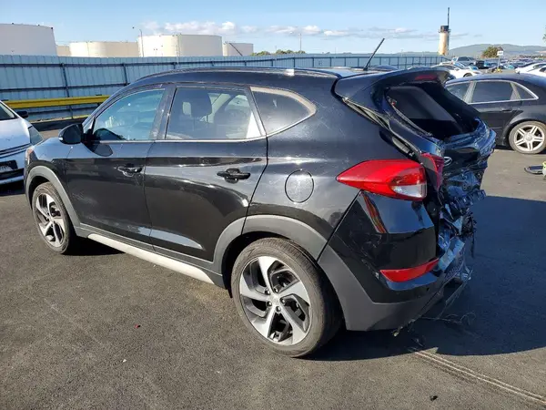KM8J33A28HU567411 2017 HYUNDAI TUCSON - Image 2