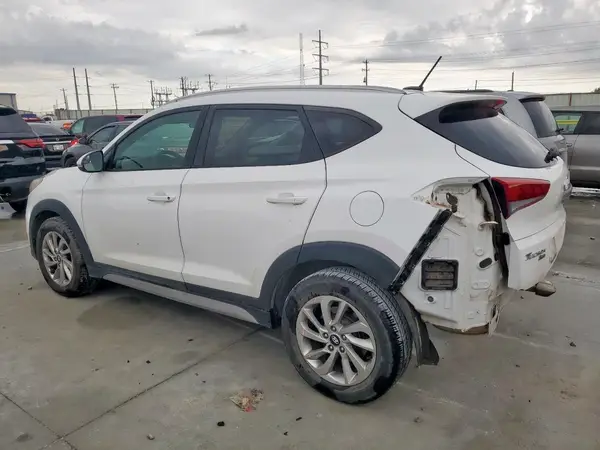 KM8J33A28HU576934 2017 HYUNDAI TUCSON - Image 2