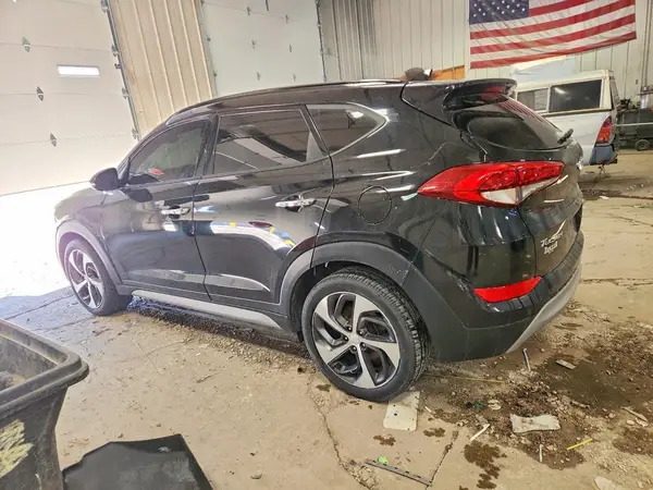 KM8J33A28JU616807 2018 HYUNDAI TUCSON - Image 2