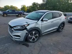 KM8J33A28JU646275 2018 HYUNDAI TUCSON