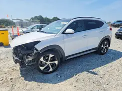 KM8J33A28JU667174 2018 HYUNDAI TUCSON