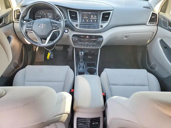 KM8J33A28JU668728 2018 HYUNDAI TUCSON - Image 8