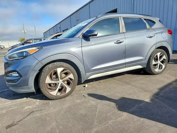 KM8J33A28JU683942 2018 HYUNDAI TUCSON - Image 1
