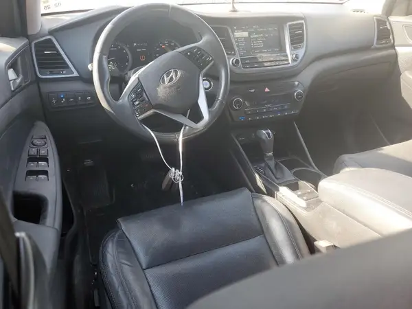 KM8J33A28JU684735 2018 HYUNDAI TUCSON - Image 8