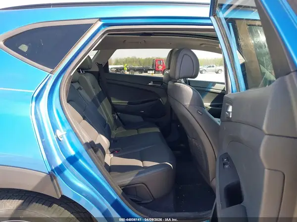 KM8J33A28JU695041 2018 HYUNDAI TUCSON - Image 8