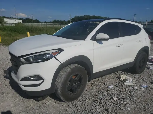 KM8J33A28JU703672 2018 HYUNDAI TUCSON - Image 1