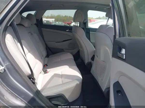 KM8J33A28JU707544 2018 HYUNDAI TUCSON - Image 8
