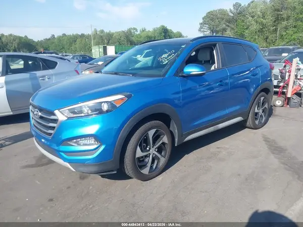 KM8J33A28JU715367 2018 HYUNDAI TUCSON - Image 2