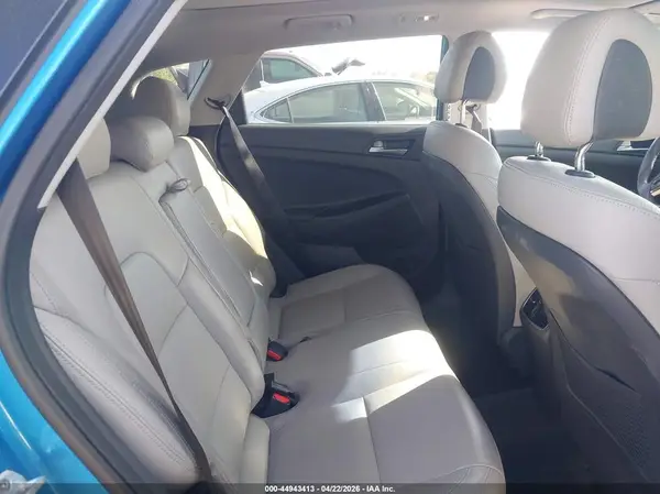 KM8J33A28JU715367 2018 HYUNDAI TUCSON - Image 8