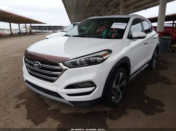 KM8J33A28JU720259 2018 HYUNDAI TUCSON - Image 2