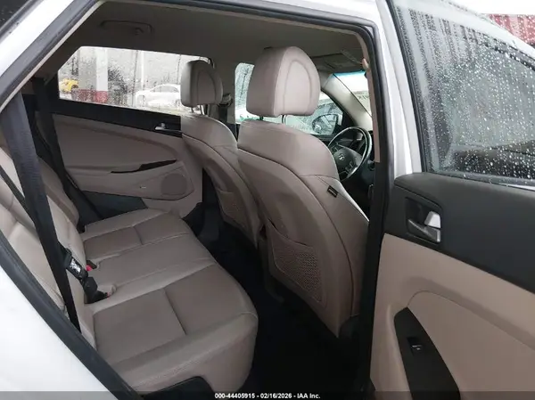 KM8J33A28JU720259 2018 HYUNDAI TUCSON - Image 8