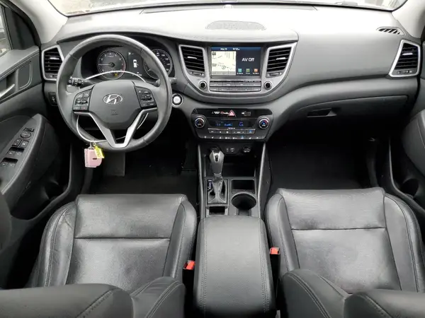 KM8J33A28JU720472 2018 HYUNDAI TUCSON - Image 8