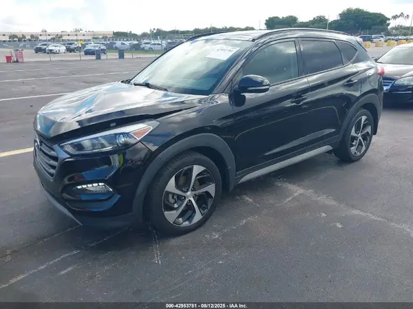 KM8J33A28JU722836 2018 HYUNDAI TUCSON - Image 2