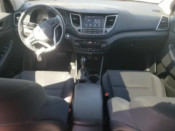 KM8J33A28JU724148 2018 HYUNDAI TUCSON - Image 8