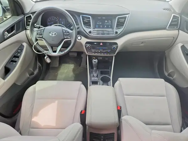 KM8J33A28JU743279 2018 HYUNDAI TUCSON - Image 8