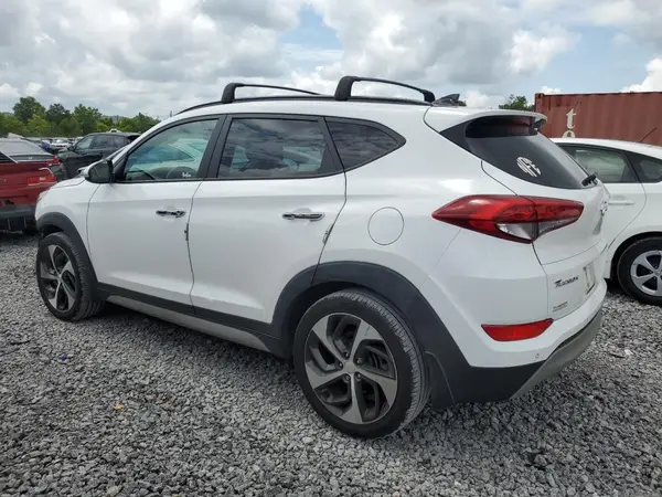 KM8J33A28JU767985 2018 HYUNDAI TUCSON - Image 2