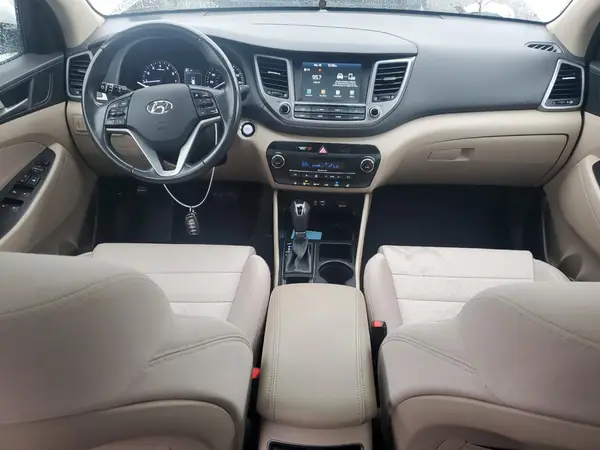 KM8J33A28JU775133 2018 HYUNDAI TUCSON - Image 8