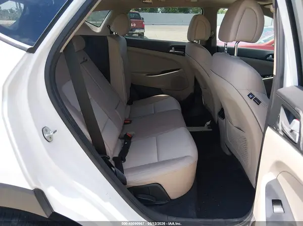 KM8J33A28JU778453 2018 HYUNDAI TUCSON - Image 8