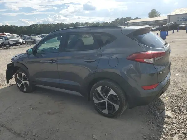 KM8J33A28JU783197 2018 HYUNDAI TUCSON - Image 2