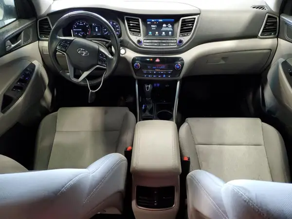 KM8J33A28JU789873 2018 HYUNDAI TUCSON - Image 8
