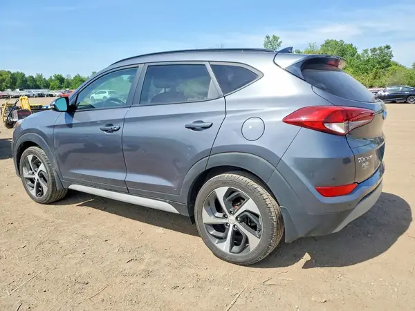 KM8J33A28JU801066 2018 HYUNDAI TUCSON - Image 2