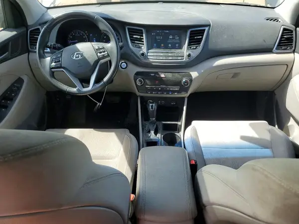 KM8J33A28JU801066 2018 HYUNDAI TUCSON - Image 8
