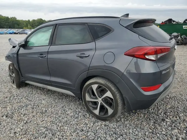KM8J33A28JU805019 2018 HYUNDAI TUCSON - Image 2