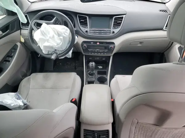 KM8J33A28JU805019 2018 HYUNDAI TUCSON - Image 8