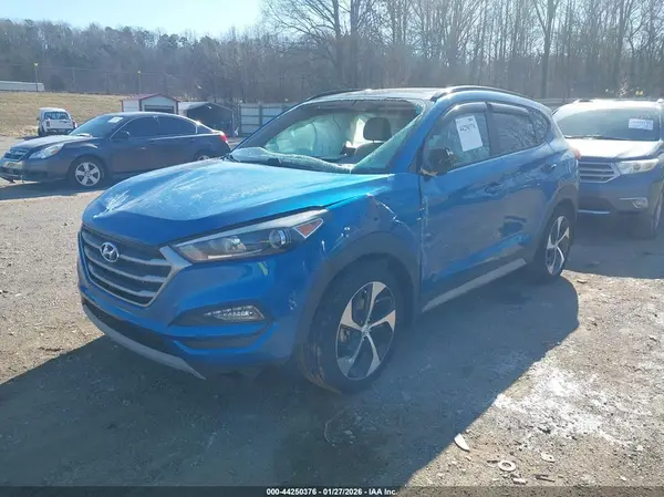 KM8J33A28JU817588 2018 HYUNDAI TUCSON - Image 2
