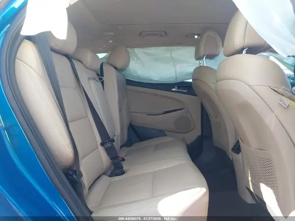 KM8J33A28JU817588 2018 HYUNDAI TUCSON - Image 8