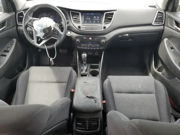 KM8J33A28JU818465 2018 HYUNDAI TUCSON - Image 8