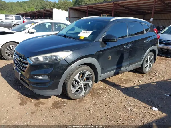 KM8J33A29GU028584 2016 HYUNDAI TUCSON - Image 2