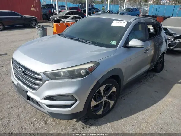 KM8J33A29GU029380 2016 HYUNDAI TUCSON - Image 2