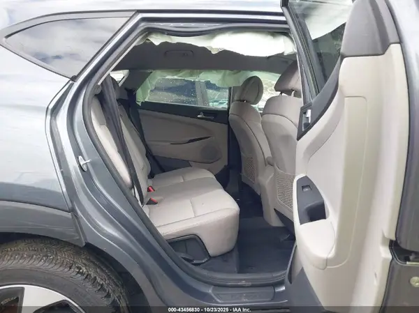 KM8J33A29GU034420 2016 HYUNDAI TUCSON - Image 8
