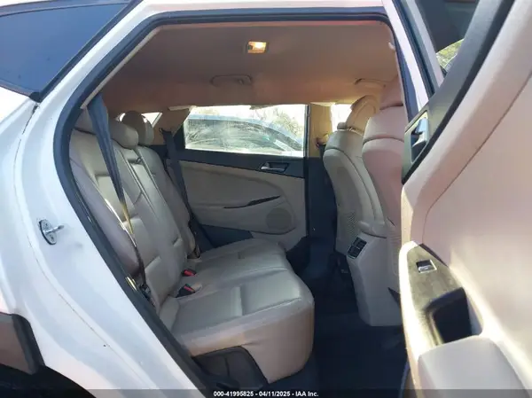 KM8J33A29GU051038 2016 HYUNDAI TUCSON - Image 8