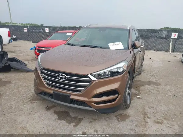 KM8J33A29GU071323 2016 HYUNDAI TUCSON - Image 2