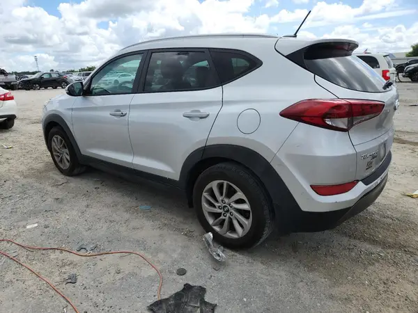 KM8J33A29GU074089 2016 HYUNDAI TUCSON - Image 2