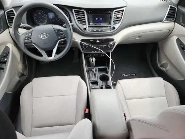 KM8J33A29GU074089 2016 HYUNDAI TUCSON - Image 8
