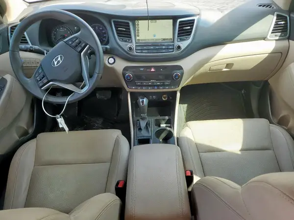KM8J33A29GU086078 2016 HYUNDAI TUCSON - Image 8