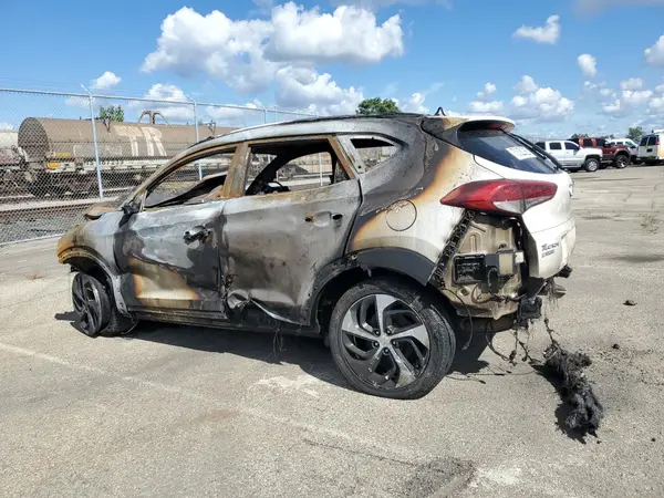 KM8J33A29GU086209 2016 HYUNDAI TUCSON - Image 2
